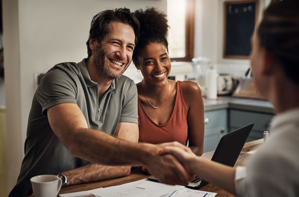 couple at a meeting